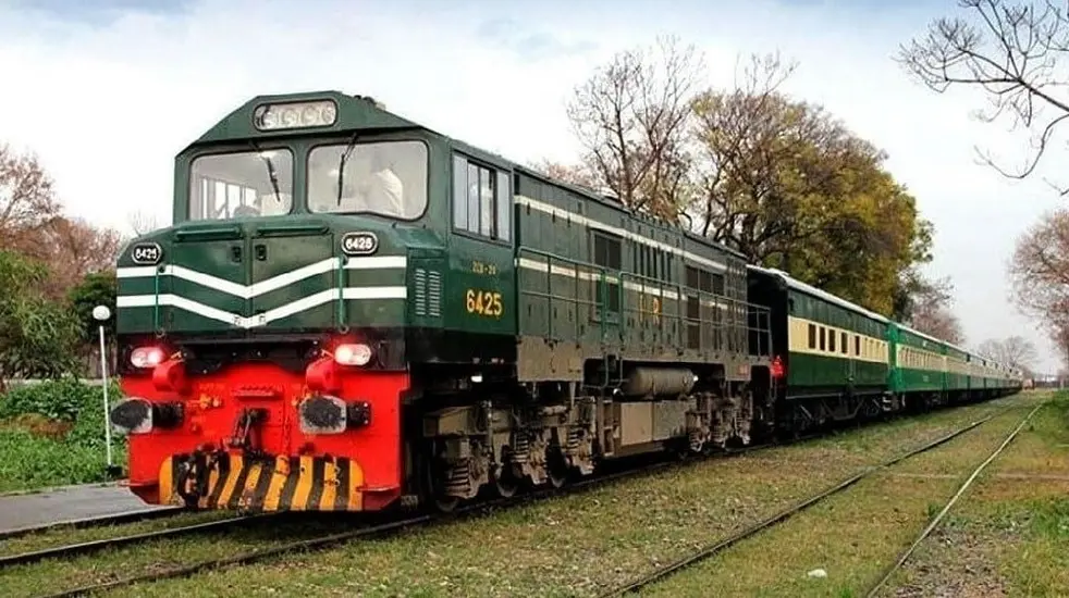 pakistan-railways-announces-revised-schedule-due-to-dense-fog