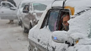 heavy-rain-and-snow-trigger-cold-wave-across-pakistan