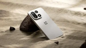 oneplus-15t-teased-as-dream-phone-for-compact-device-lovers