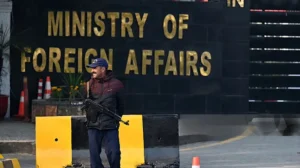 pakistan-issues-travel-advisory-for-iran-after-escalating-tensions