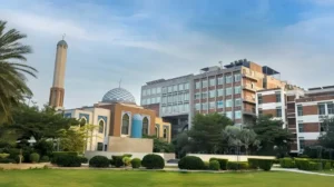 lhc-bars-university-of-lahore-from-charging-excessive-fees