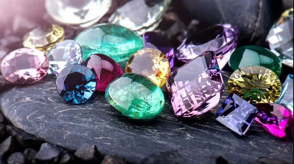 govt-eyes-5-year-plan-to-tap-450-billion-gemstone-reserves-in-pakistan