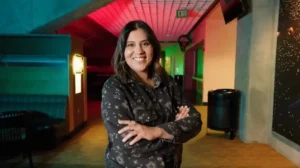 pakistani-artist-brings-truck-art-style-to-nhl-team