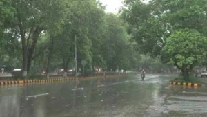heavy-rain-and-thunderstorms-expected-in-punjab-and-northern-areas