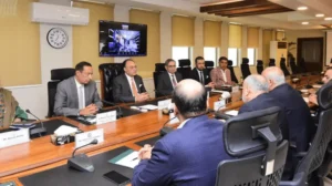 finance-minister-unveils-strategy-to-boost-pakistans-exports