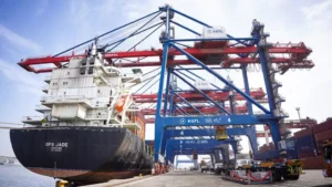 new-feeder-service-to-serve-karachi-gateway-terminal-strengthens-maritime-connectivity-between-pakistan-and-the-uae