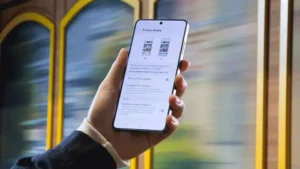 your-screen-your-eyes-only-galaxy-s26s-privacy-display-keeps-curious-eyes-away-without-blocking-your-experience