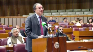 pakistan-not-directly-affected-by-gulf-war-finance-minister