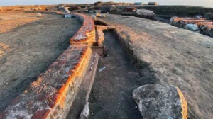 ancient-2200-year-old-circular-temple-discovered-in-egypt