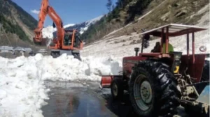 naran-set-to-reopen-as-snow-clearance-nears-completion