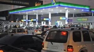pakistans-petrol-sales-up-19-despite-regional-war-and-higher-fuel-prices
