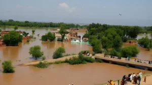 2025-pakistan-floods-leave-3-3-million-jobs-under-water