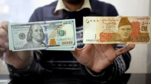 most-pakistanis-still-see-rupee-falling-below-285-despite-historic-5-month-rally