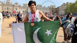 pakistani-runners-make-powerful-mark-at-london-marathon-2026