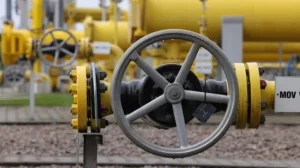 imf-allows-pakistan-to-cut-captive-gas-levy-by-up-to-60