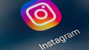 you-will-soon-be-able-to-view-instagram-stories-secretly-for-a-price