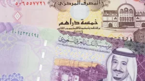 war-stops-overseas-pakistanis-from-sending-more-money-home-as-remittances-fall