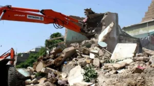 clash-erupts-during-anti-encroachment-drive-in-islamabad