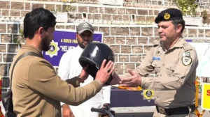 rpo-distribute-helmets-to-police-personnel
