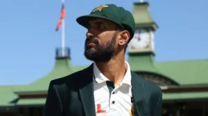 pakistan-test-captain-part-of-international-panel-to-select-crickets-greatest-players