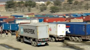 transport-fares-rise-5-as-fuel-prices-surge-in-pakistan