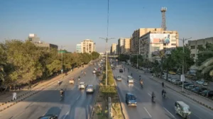 karachi-revises-speed-limit-on-major-road
