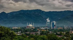 cda-reveals-hundreds-of-illegally-built-homes-in-famous-society-in-islamabad