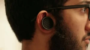 this-rs-6000-hearing-aid-device-can-cure-deafness-among-pakistanis
