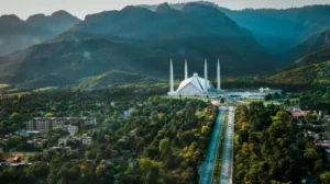 cda-officers-have-illegally-occupied-over-1000-govt-houses-in-islamabad