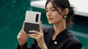 these-chinese-brands-may-beat-apple-and-samsung-in-releasing-a-wide-foldable-phone-first