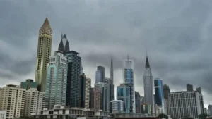 3-days-of-heavy-rainfall-and-dusty-winds-predicted-across-uae-this-week