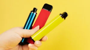smokers-who-switch-to-vaping-face-higher-risk-of-eye-disease