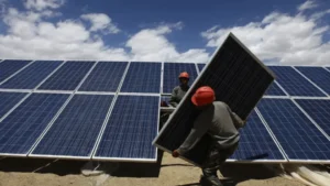 kmc-announces-rs-750-million-solarization-plan-for-karachi
