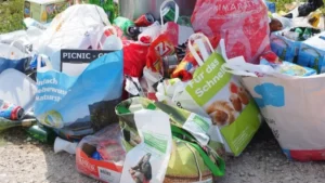 massive-fines-announced-for-waste-disposal-violations-in-karachi