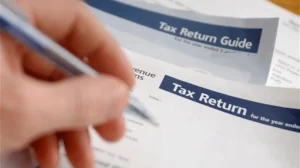 file-your-tax-returns-on-time-or-pay-fbr-rs-25000-fine