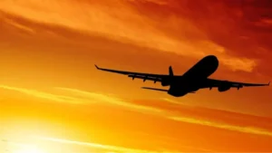 international-airline-offers-free-medical-insurance-to-passengers