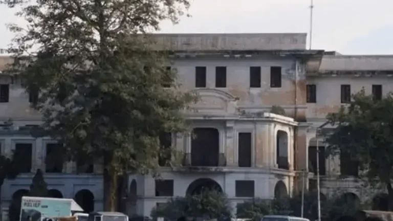 lahores-historic-ewing-hall-to-be-restored-not-demolished-lhar