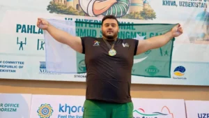 pakistans-nooh-dastgir-butt-wins-gold-at-international-event
