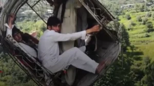 three-passengers-rescued-after-chairlift-malfunction-in-havelian