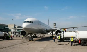 airline-ticket-prices-reduce-after-jet-fuel-price-cut