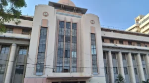karachis-cotton-exchange-still-sealed-despite-court-order
