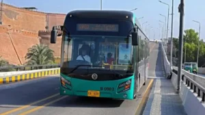 new-timings-announced-for-brt-peshawar