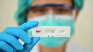 sindh-govt-to-file-firs-against-doctors-as-hiv-cases-reach-120