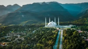 mysterious-missile-found-in-islamabads-residential-sector
