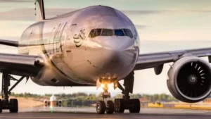 pia-issues-travel-advisory-for-dual-nationals-flying-to-pakistan