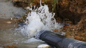 major-karachi-water-pipeline-still-damaged-after-five-months