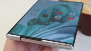 samsungs-first-rollable-phone-could-launch-in-2027